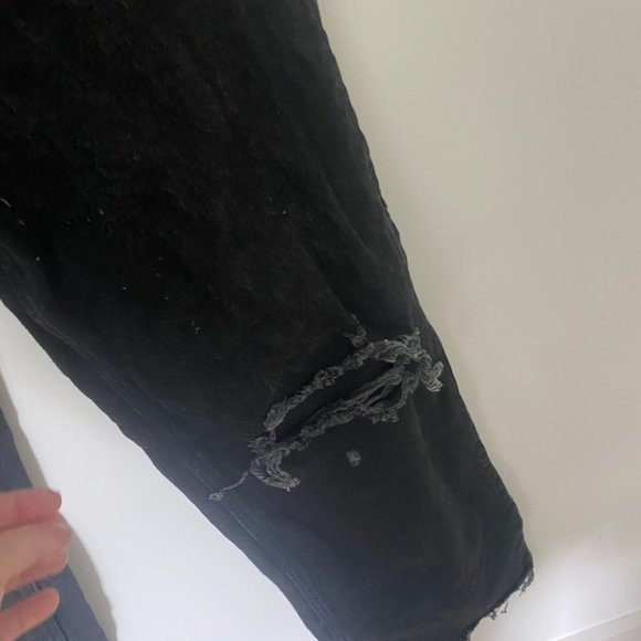Zara Wide Legged Ripped Jeans - Picture 4 of 7